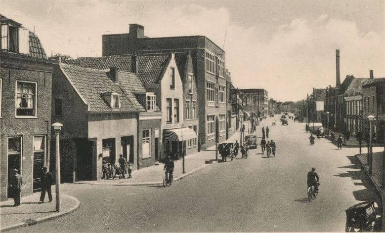 Levendaal met St Barbaraschool.jpg
